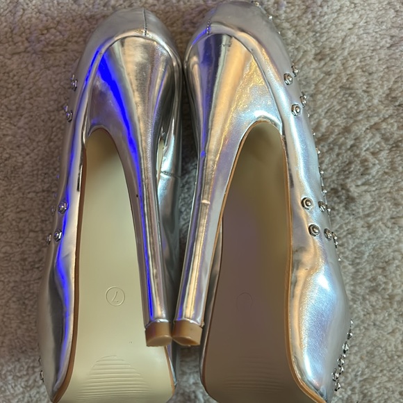 Liliana Heels - Picture 9 of 9